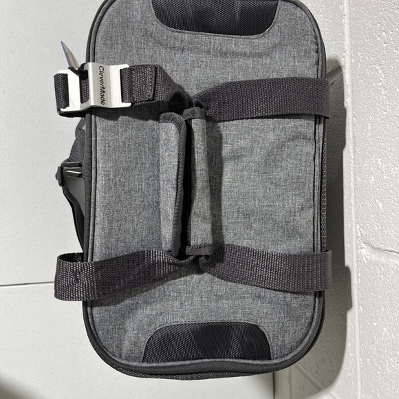 CleverMade Collapsible Insulated Tahoe Cooler 30 Can Bag 5 GAL 20L Gray - Picture 4 of 16